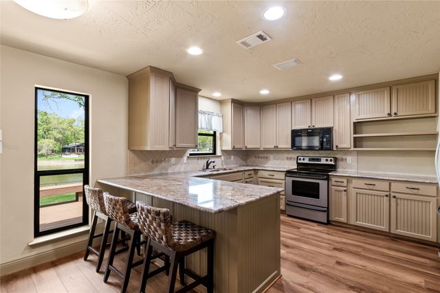 122 Lake Terrace Drive, Mabank, TX 75156