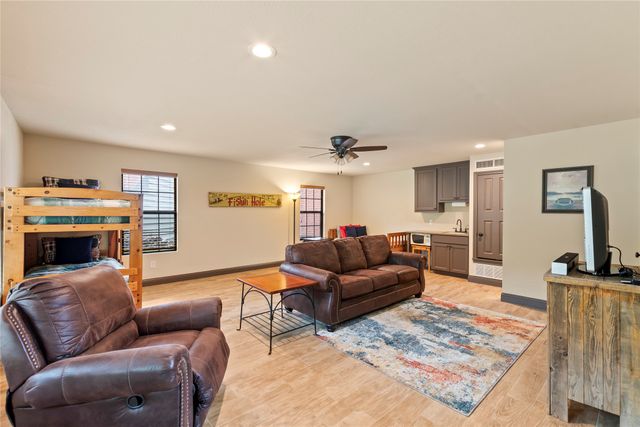 122 Lake Terrace Drive, Mabank, TX 75156
