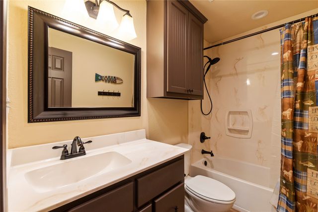 122 Lake Terrace Drive, Mabank, TX 75156