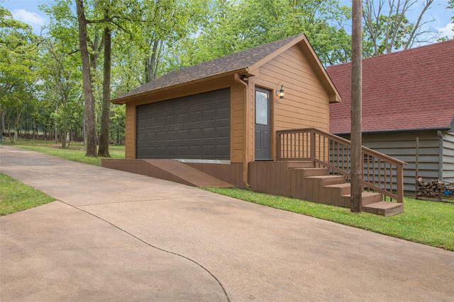 122 Lake Terrace Drive, Mabank, TX 75156