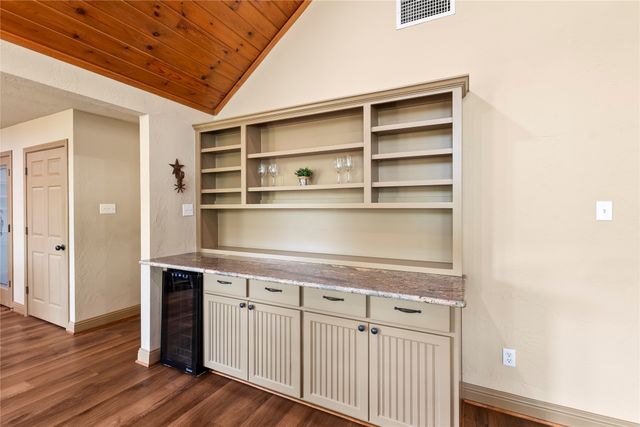 122 Lake Terrace Drive, Mabank, TX 75156