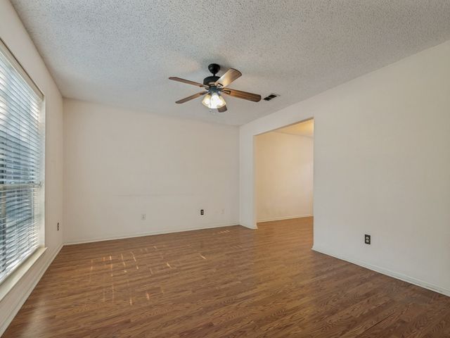 606 Berkley Drive, Grapevine, TX 76051
