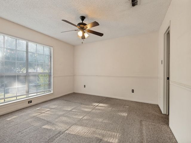606 Berkley Drive, Grapevine, TX 76051