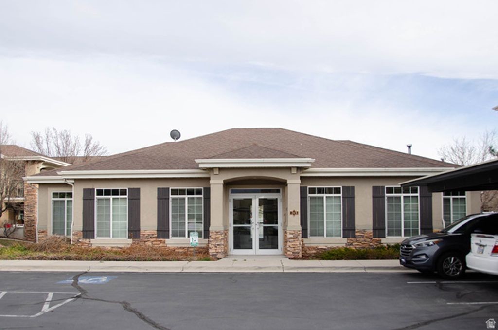 Image 19 of property listing at 208 E SPENCER PEAK WAY #E2, Draper, UT 84020