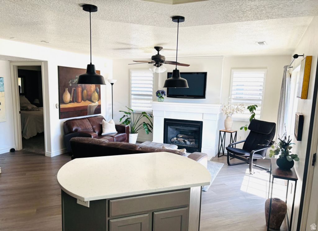 Image 3 of property listing at 208 E SPENCER PEAK WAY #E2, Draper, UT 84020