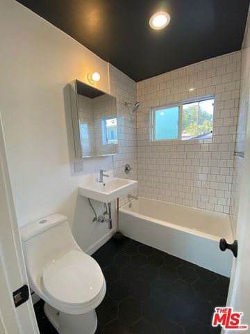 1129 N Westmoreland Avenue 4, Los Angeles, CA 90029