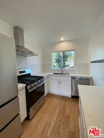 1129 N Westmoreland Avenue 4, Los Angeles, CA 90029