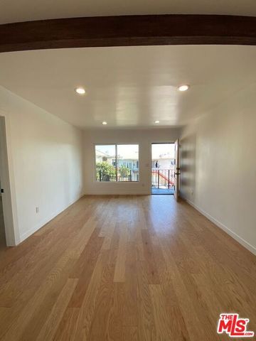 1129 N Westmoreland Avenue 4, Los Angeles, CA 90029