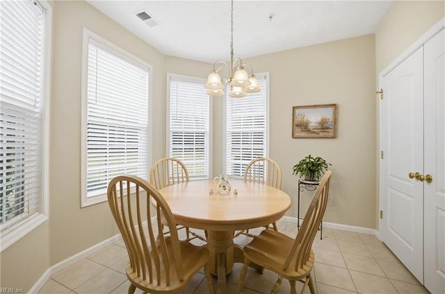 2811 Crescent Moon CT, Virginia Beach, VA 23456