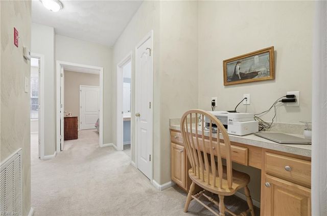 2811 Crescent Moon CT, Virginia Beach, VA 23456
