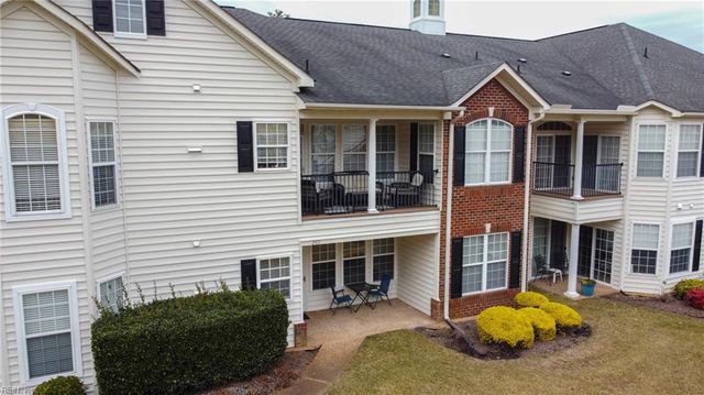 2811 Crescent Moon CT, Virginia Beach, VA 23456