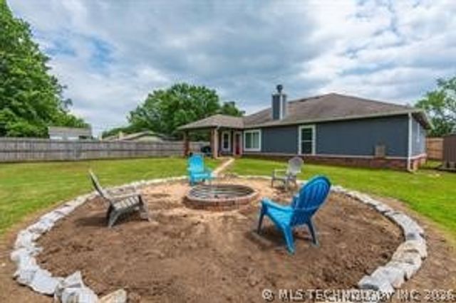 20903 E 35th Street S, Broken Arrow, OK 74014