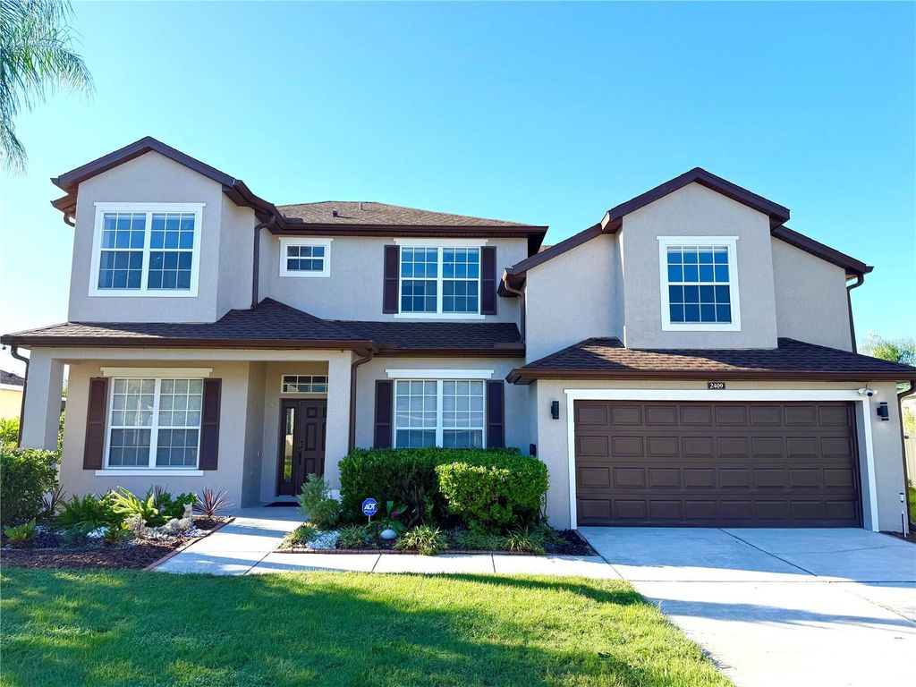 Image 1 of property listing at 2409 TREYMORE DRIVE, Orlando, FL 32825