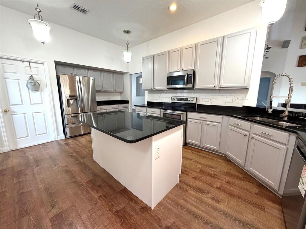 Image 14 of property listing at 2409 TREYMORE DRIVE, Orlando, FL 32825