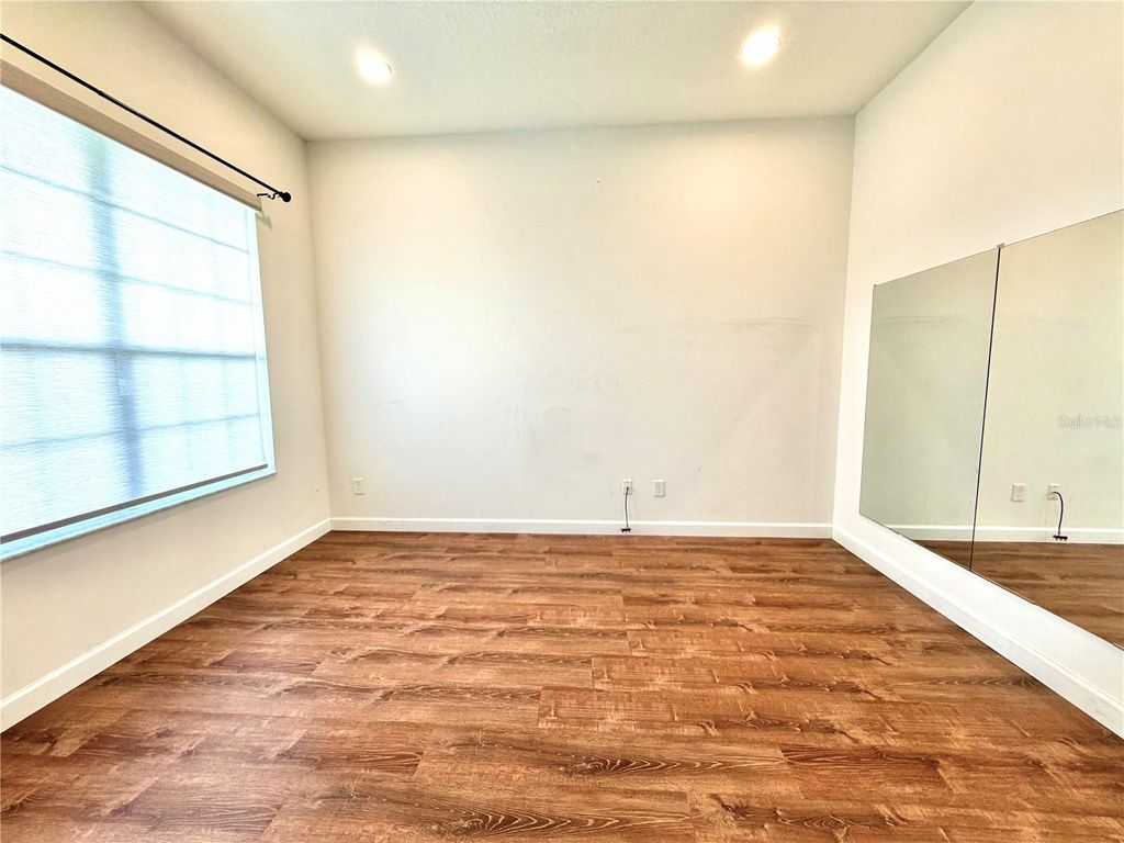 Image 22 of property listing at 2409 TREYMORE DRIVE, Orlando, FL 32825