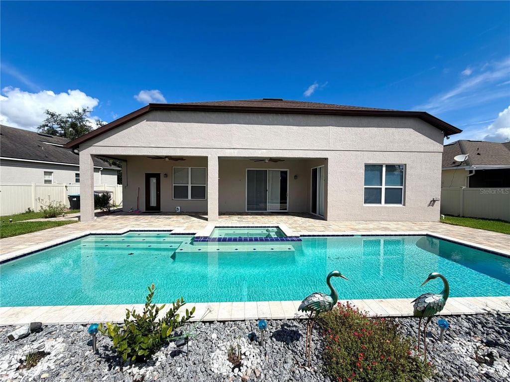 Image 4 of property listing at 2409 TREYMORE DRIVE, Orlando, FL 32825