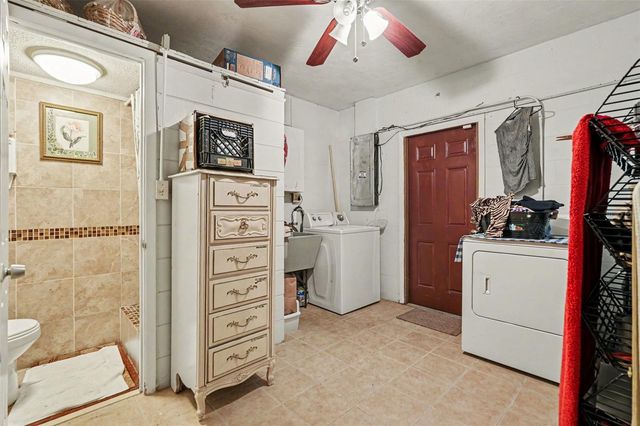 8948 108TH STREET N, Seminole, FL 33772