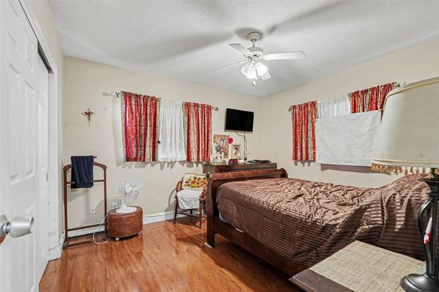 8948 108TH STREET N, Seminole, FL 33772