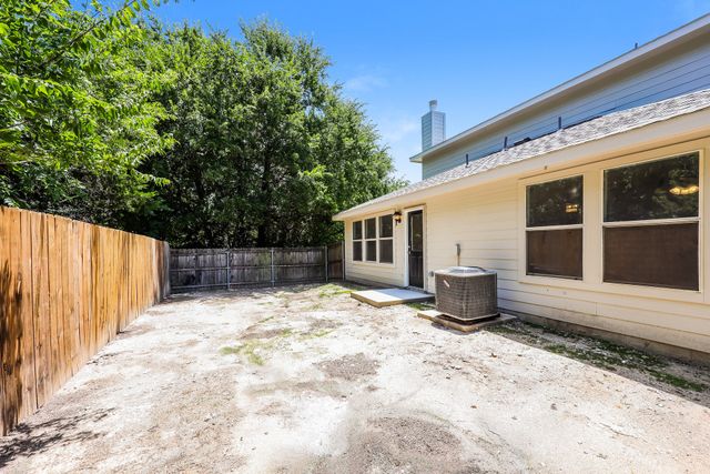 1715 Duet Drive, Dallas, TX 75241