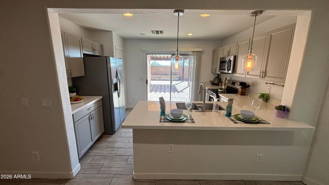 24185 W DESERT BLOOM Street, Buckeye, AZ 85326