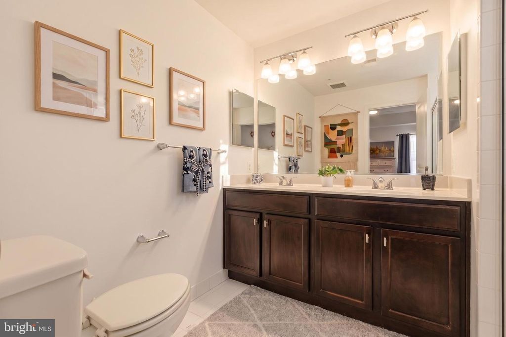 Image 13 of property listing at 55 JOCKEY DR, La Plata, MD 20646