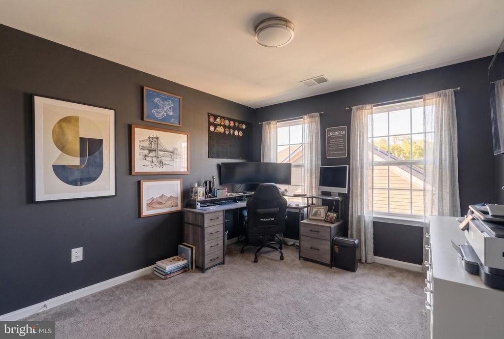 Image 14 of property listing at 55 JOCKEY DR, La Plata, MD 20646