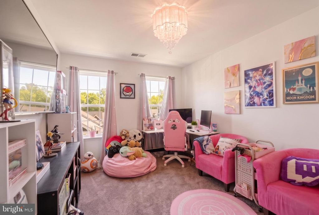 Image 15 of property listing at 55 JOCKEY DR, La Plata, MD 20646