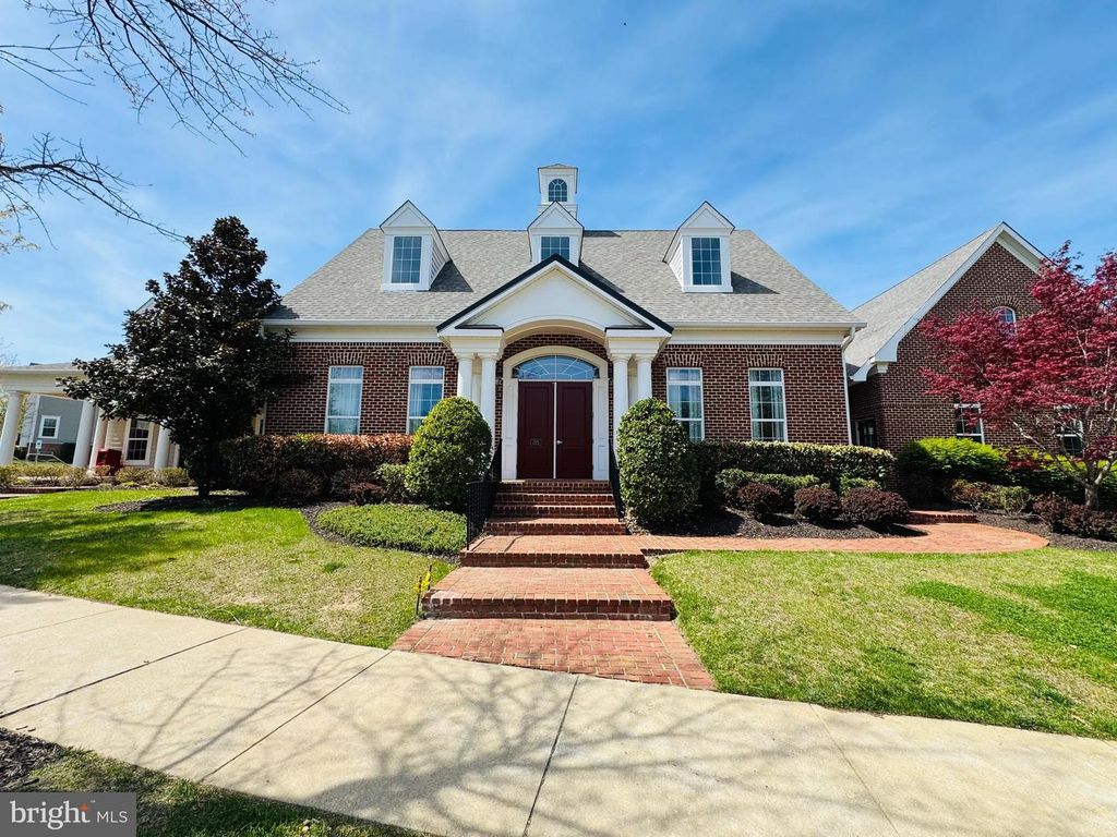 Image 27 of property listing at 55 JOCKEY DR, La Plata, MD 20646