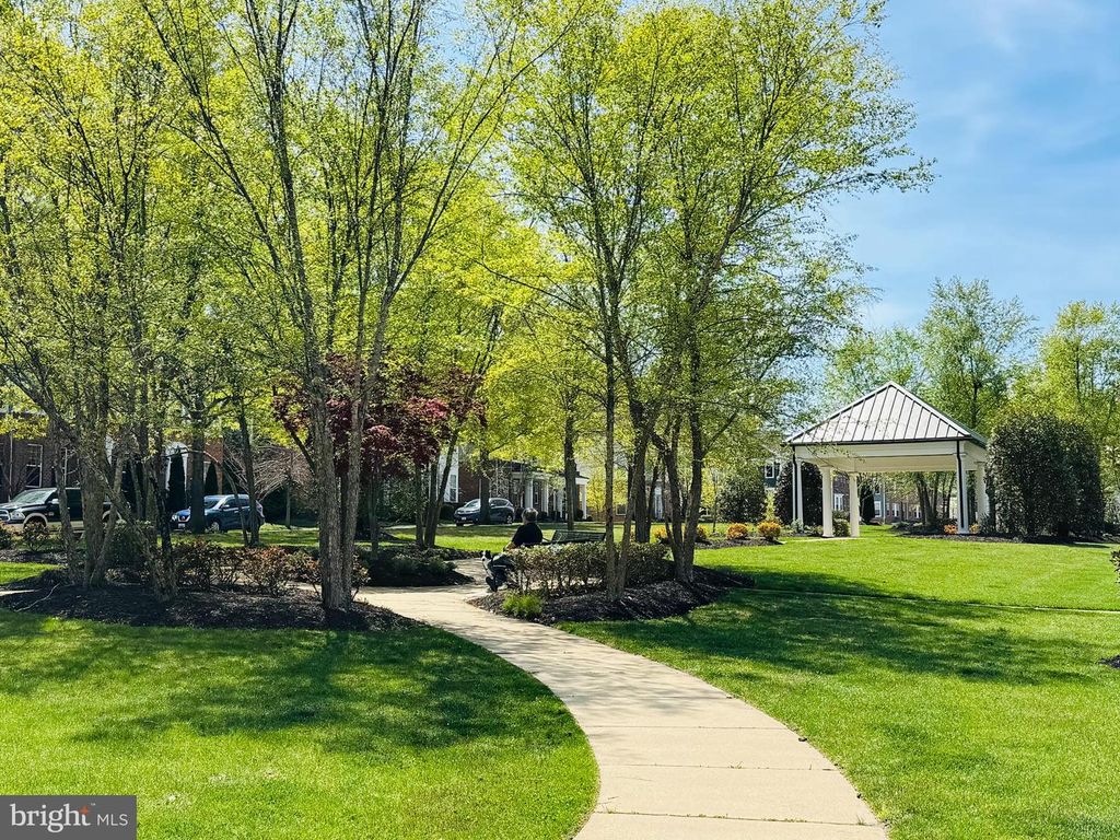 Image 30 of property listing at 55 JOCKEY DR, La Plata, MD 20646