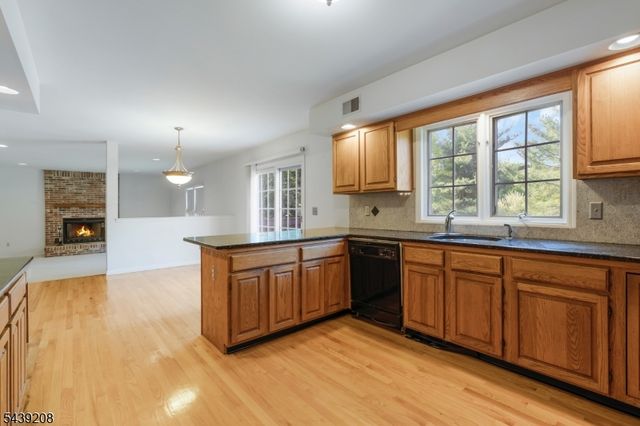 6 Pinewood Lane, Warren Twp., NJ 07059
