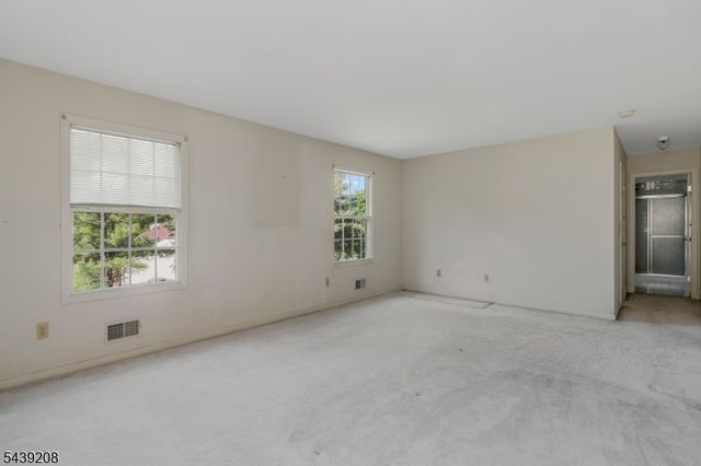 6 Pinewood Lane, Warren Twp., NJ 07059