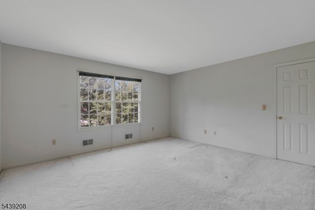 6 Pinewood Lane, Warren Twp., NJ 07059