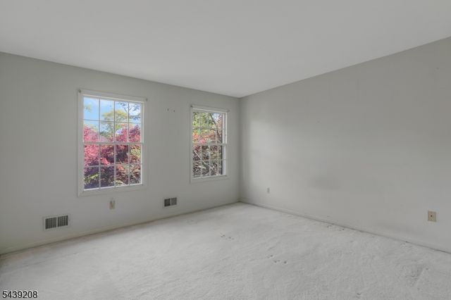 6 Pinewood Lane, Warren Twp., NJ 07059
