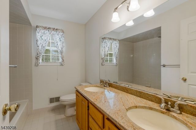 6 Pinewood Lane, Warren Twp., NJ 07059