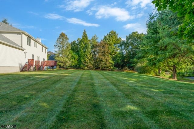 6 Pinewood Lane, Warren Twp., NJ 07059
