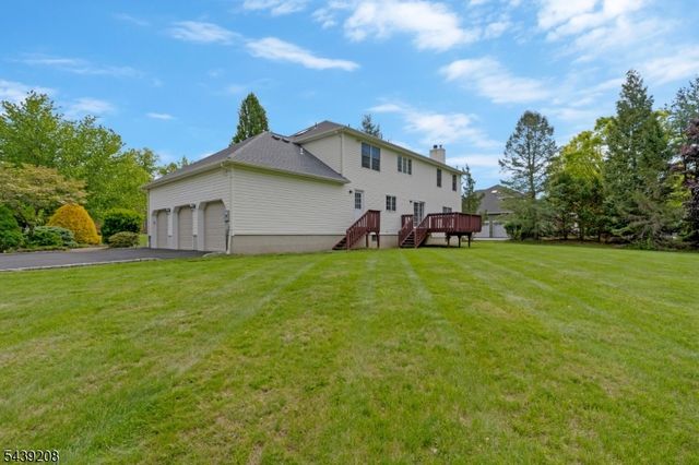 6 Pinewood Lane, Warren Twp., NJ 07059