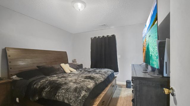 931 W RAINES RD, Memphis, TN 38109