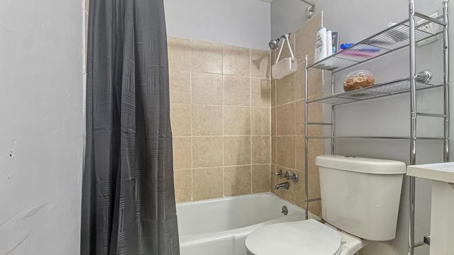 931 W RAINES RD, Memphis, TN 38109