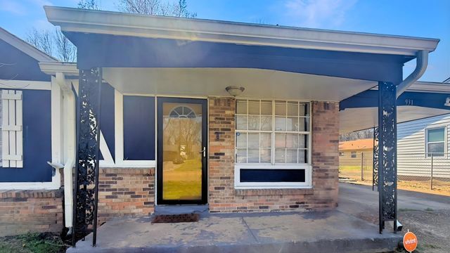 931 W RAINES RD, Memphis, TN 38109