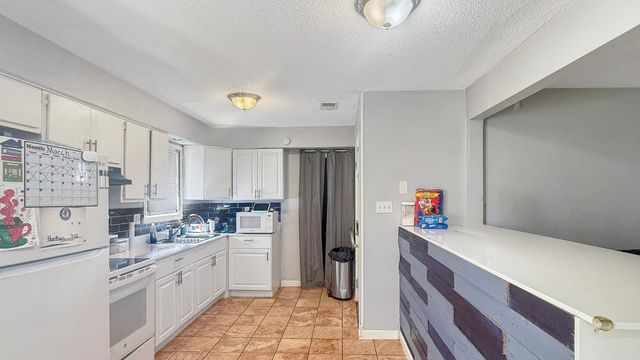 931 W RAINES RD, Memphis, TN 38109