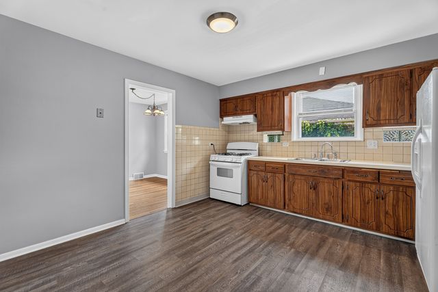16358 Drexel Avenue, South Holland, IL 60473