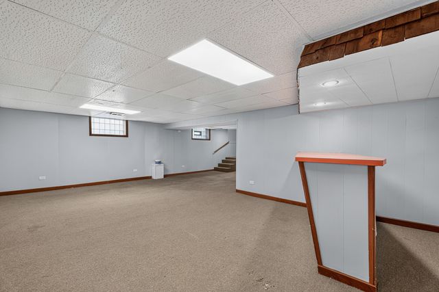 16358 Drexel Avenue, South Holland, IL 60473