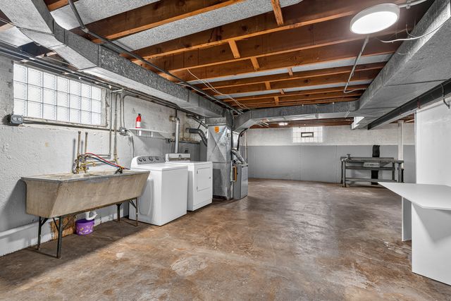 16358 Drexel Avenue, South Holland, IL 60473