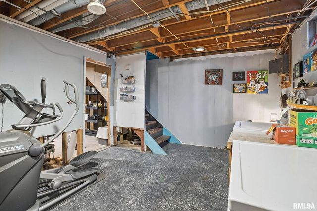 509 28TH Avenue W, Milan, IL 61264