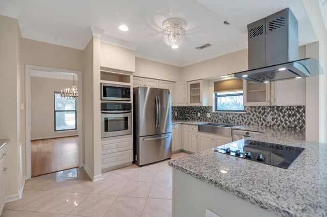 1126 Crossroads Drive, Houston, TX 77079