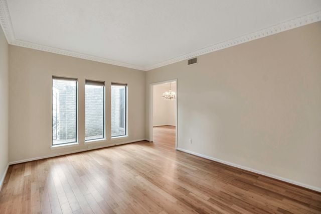 1126 Crossroads Drive, Houston, TX 77079