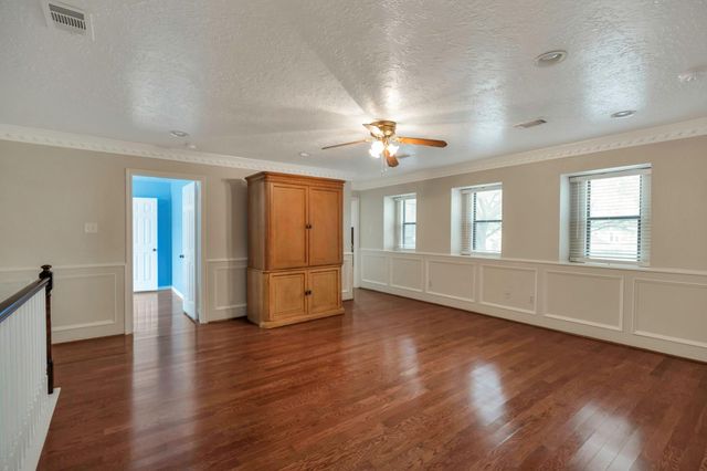 1126 Crossroads Drive, Houston, TX 77079