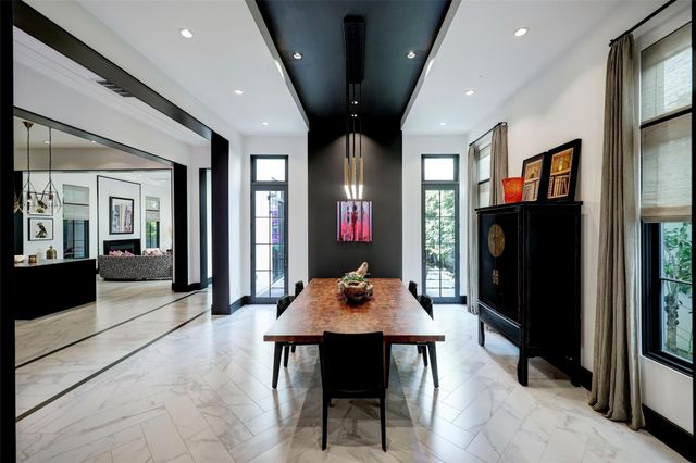 2521 Westgate Drive, Houston, TX 77019
