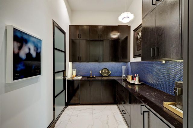 2521 Westgate Drive, Houston, TX 77019