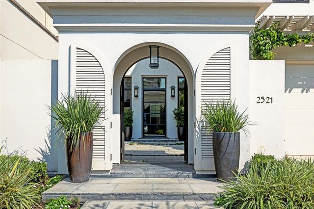 2521 Westgate Drive, Houston, TX 77019